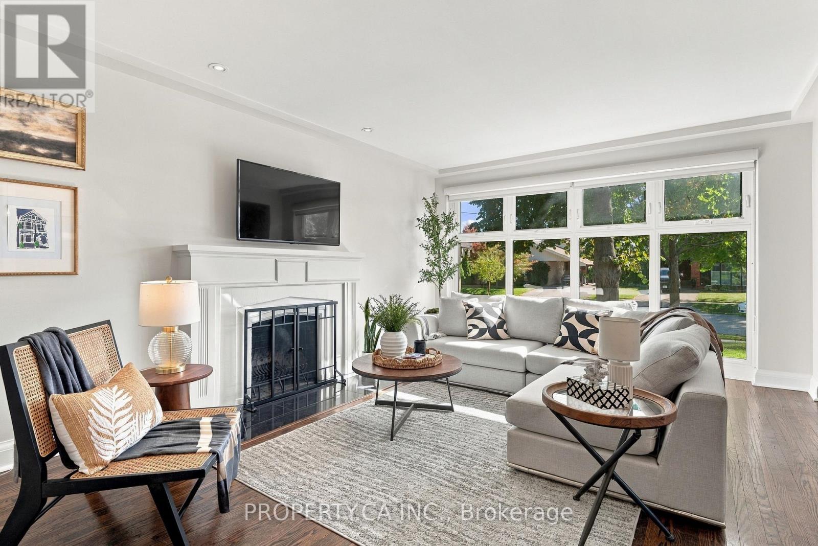 67 Rossburn Drive, Toronto, Ontario  M9C 2P9 - Photo 2 - W14098186