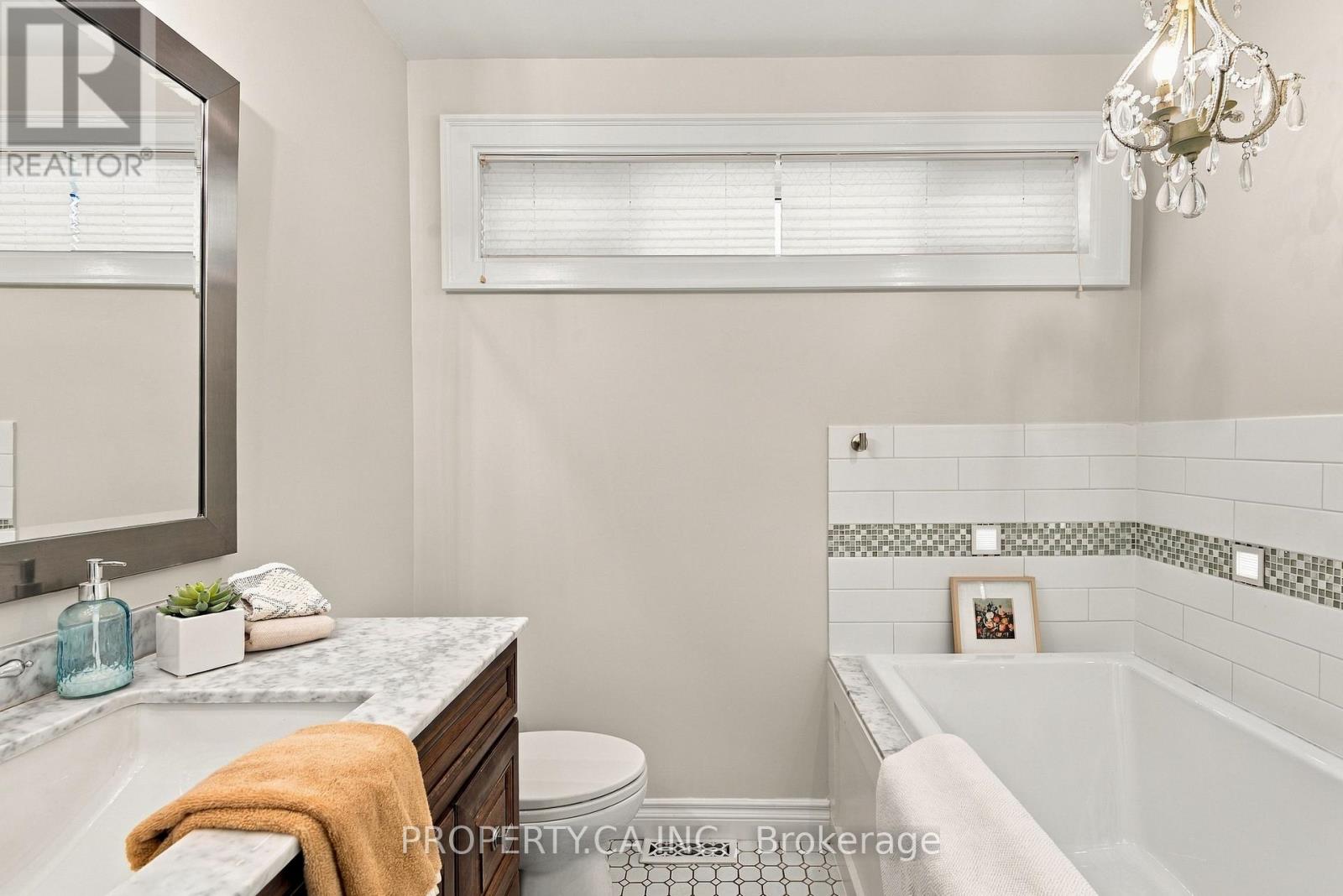 67 Rossburn Drive, Toronto, Ontario  M9C 2P9 - Photo 29 - W14098186