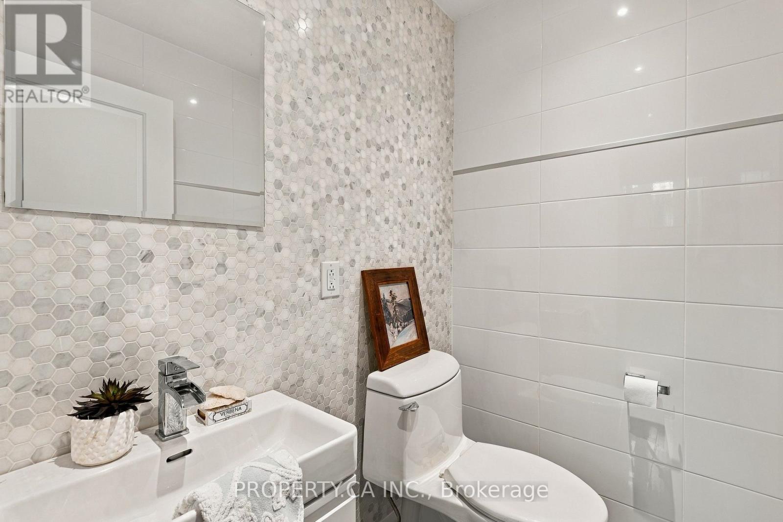 67 Rossburn Drive, Toronto, Ontario  M9C 2P9 - Photo 42 - W14098186