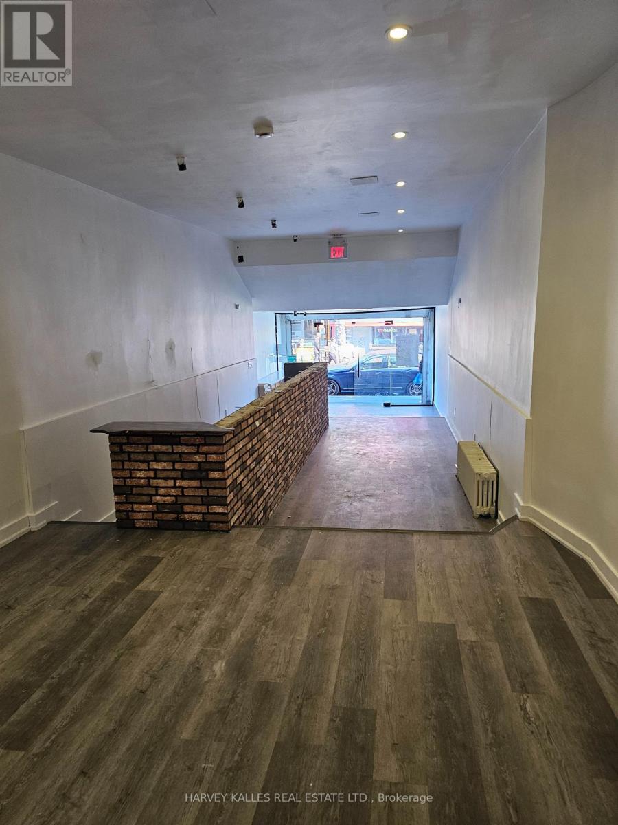 Main - 206 Augusta Avenue, Toronto, Ontario  M5T 2L6 - Photo 3 - C14097222
