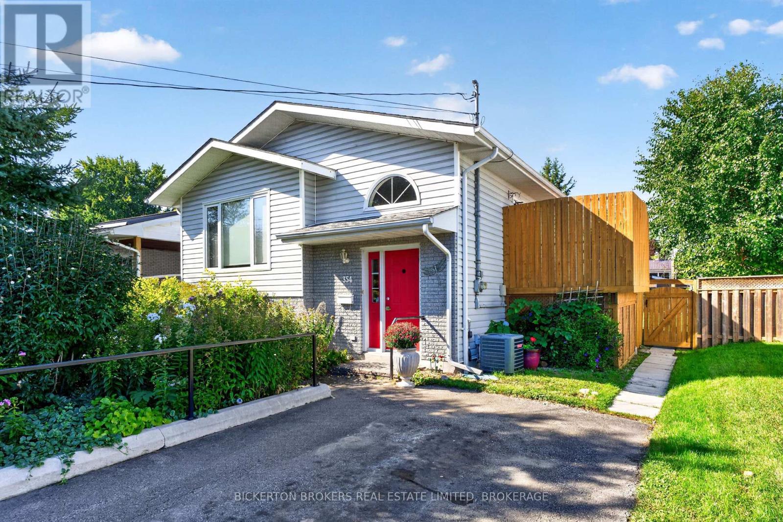 354 OAK STREET, Gananoque, Ontario