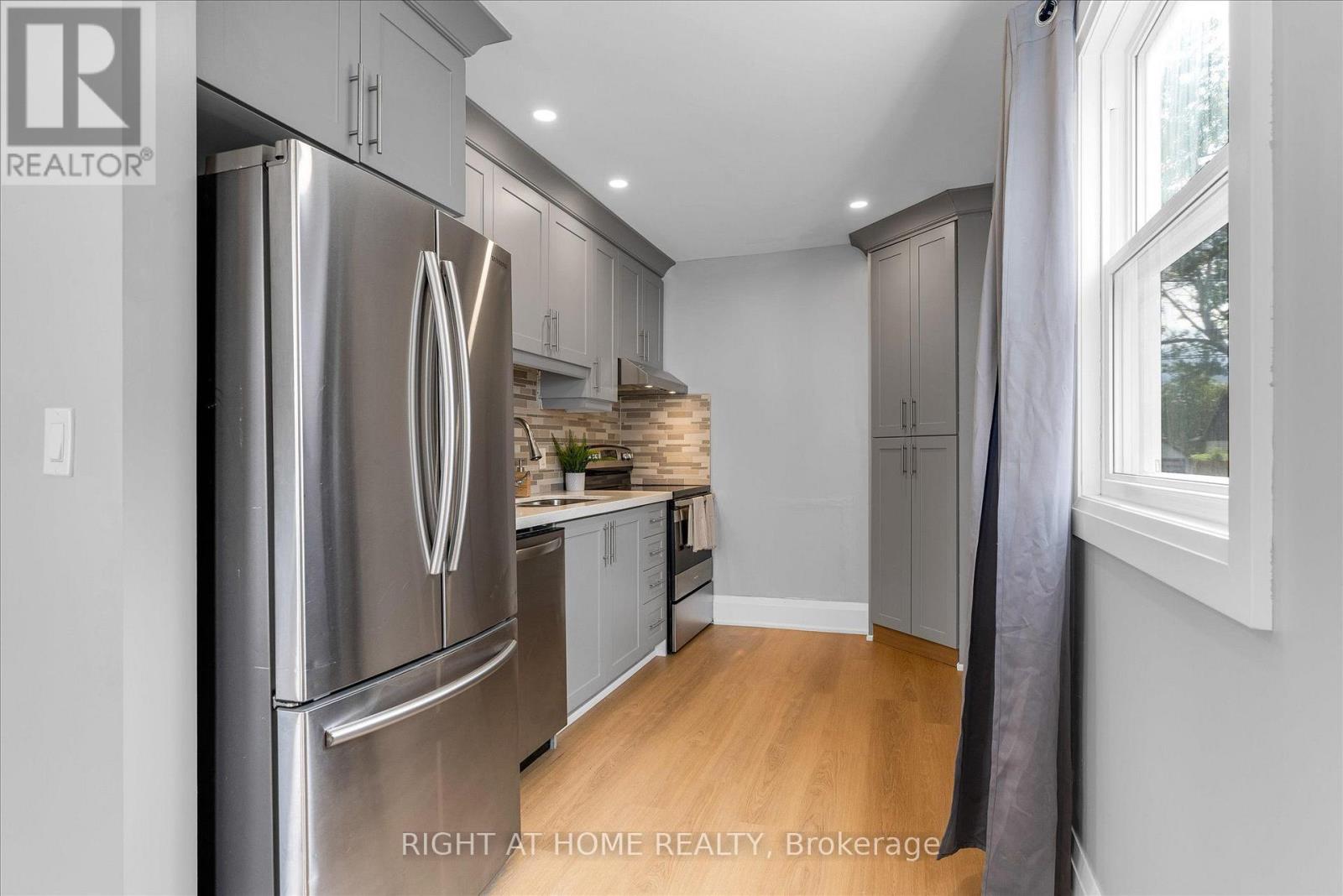 6310 Skinner Street, Niagara Falls, Ontario  L2G 2Y7 - Photo 8 - X14098154