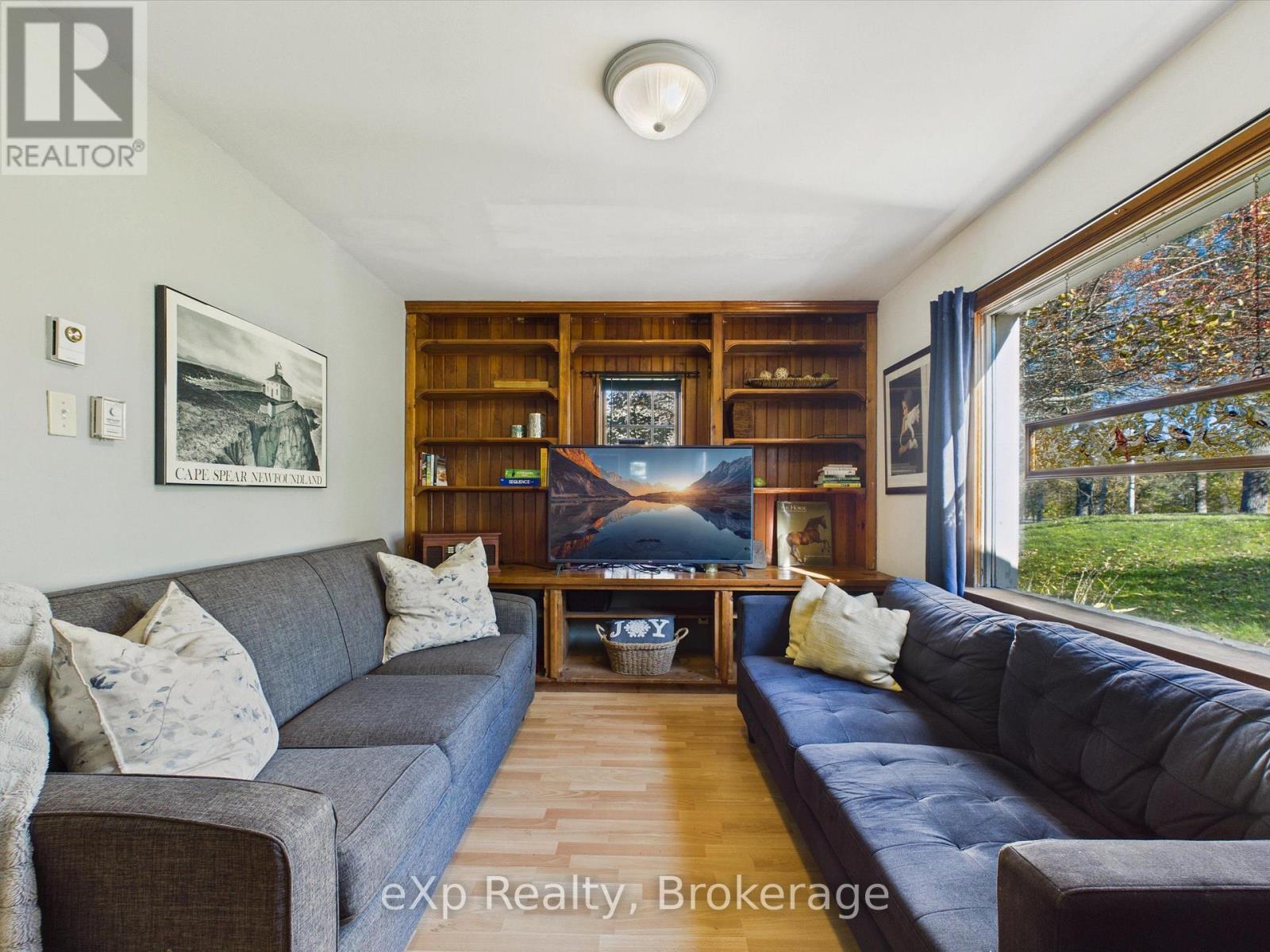 1002 Silver Lake Road, Gravenhurst, Ontario  P1P 0G3 - Photo 13 - X14087766