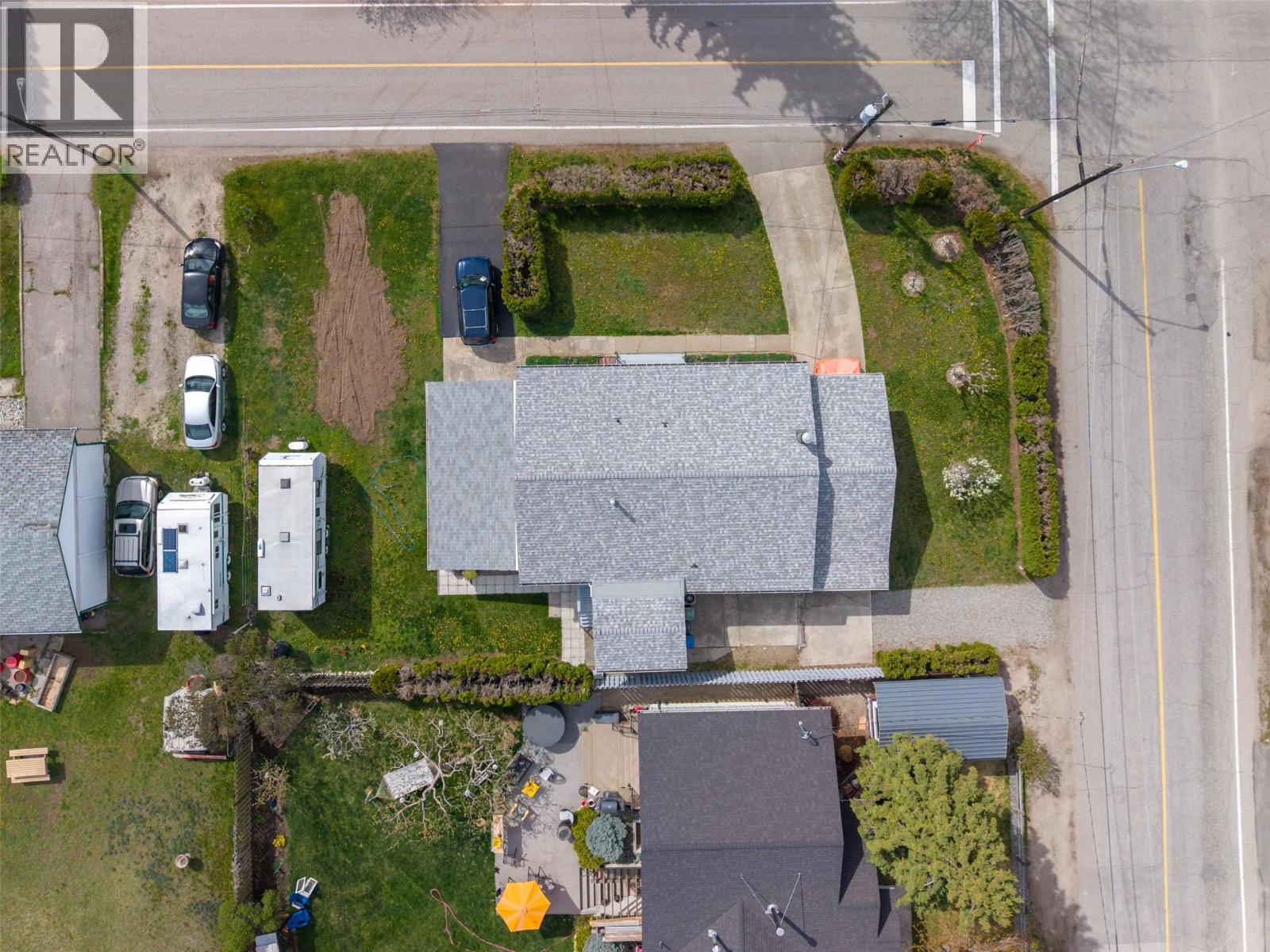12401 Ward Street, Summerland, British Columbia  V0H 1Z0 - Photo 3 - 10404009