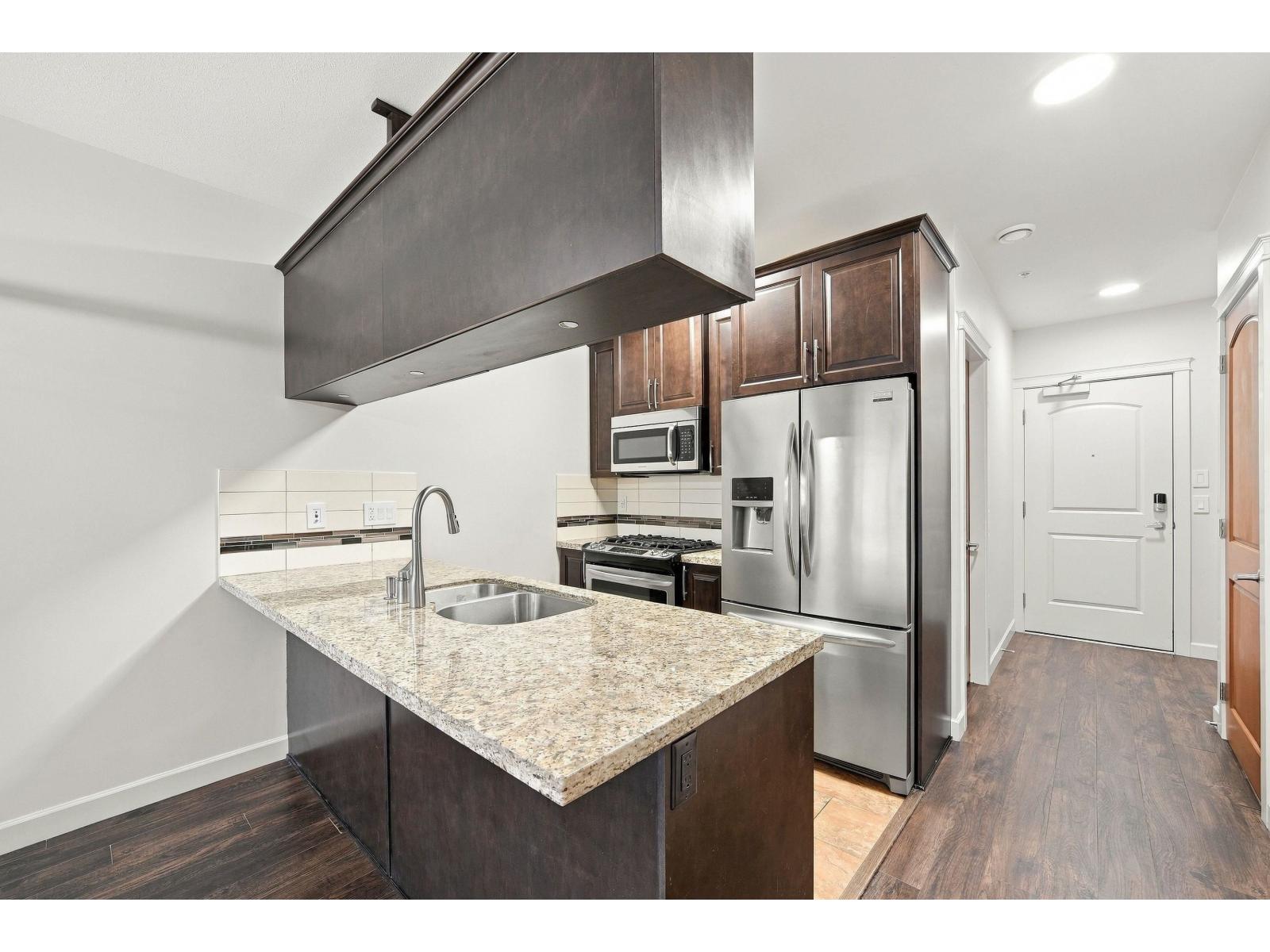 235 8067 207 Street, Langley, British Columbia  V2Y 0P1 - Photo 4 - R3176135