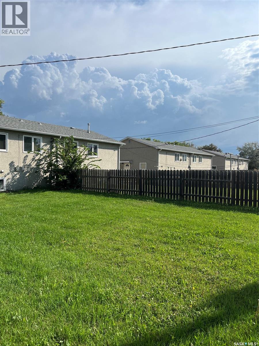 718-726 Albert Street, Estevan, Saskatchewan  S4A 1R5 - Photo 7 - SK051536