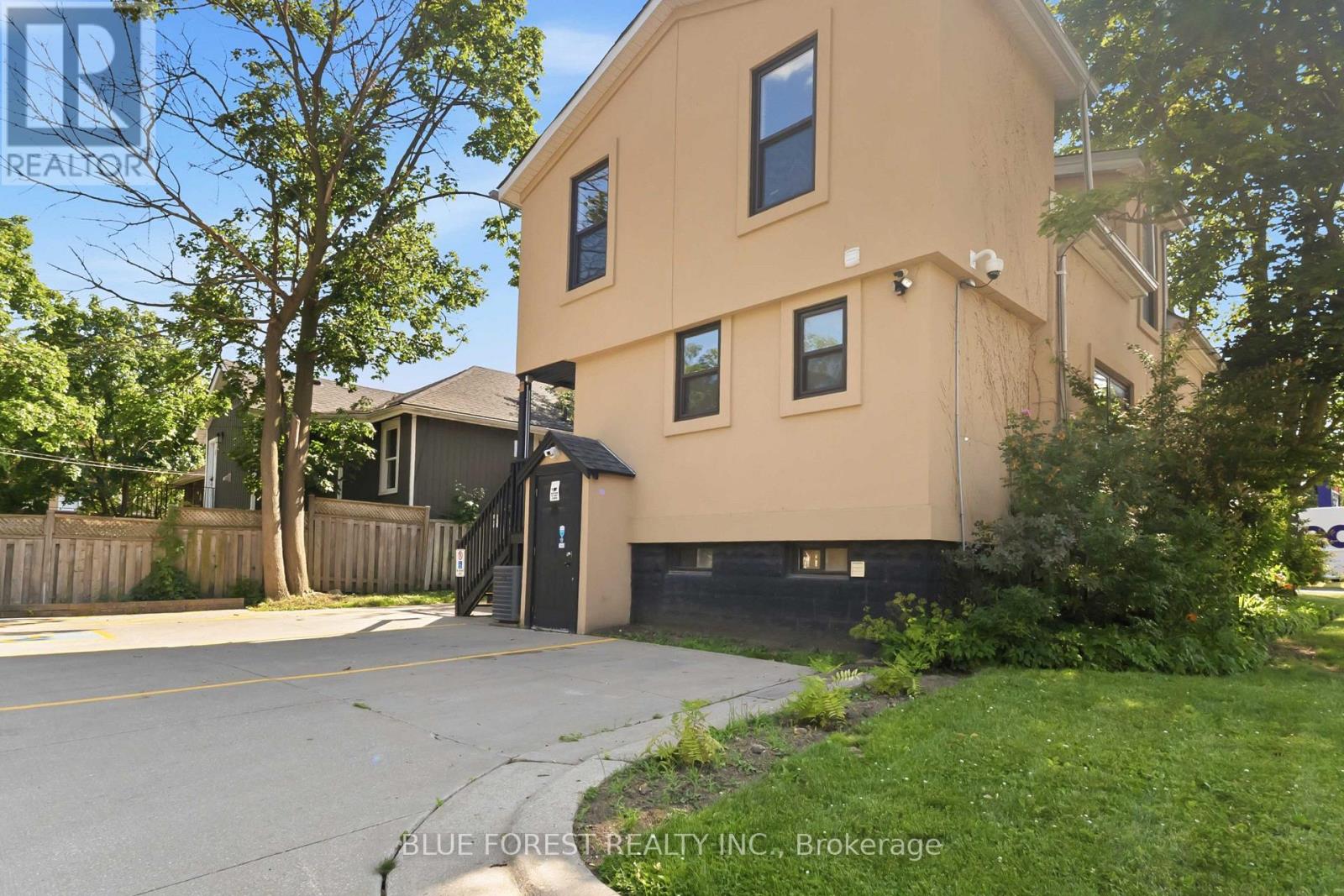 362 Wharncliffe Road S, London South, Ontario N6J 2M1 - Photo 4 - X14098284