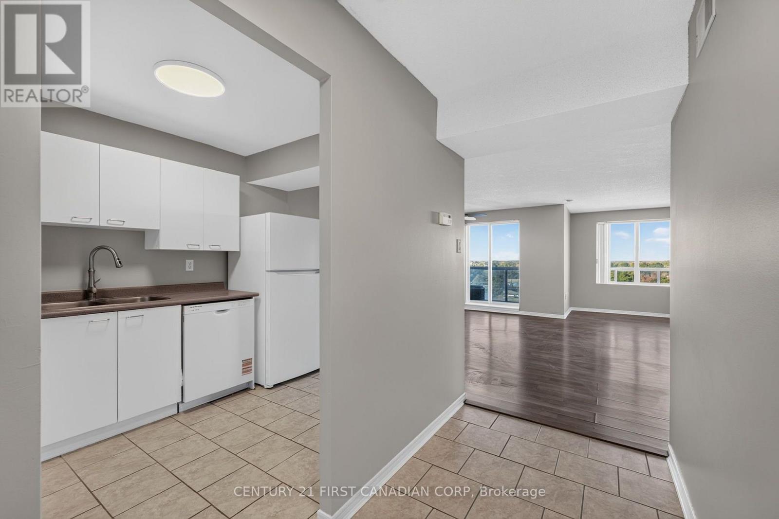 1005 - 30 Chapman Court, London North (North I), Ontario  N6G 4Y4 - Photo 14 - X14098304