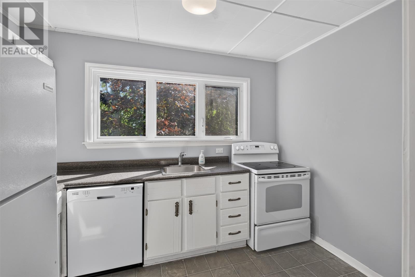 2 Allandale Road, St. John's — photo 3