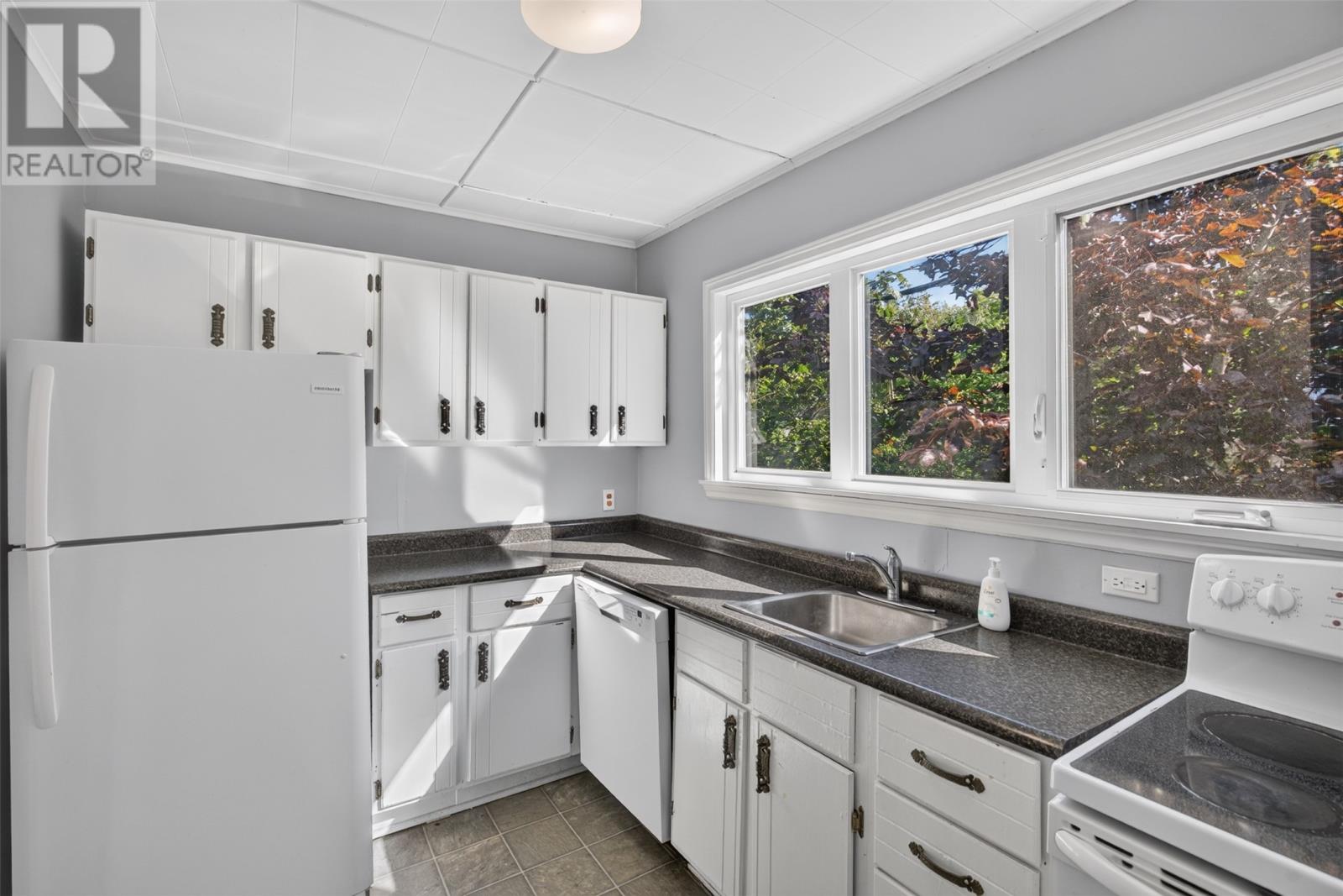 2 Allandale Road, St. John's — photo 4