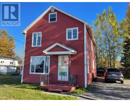 <div class="price">$159,000</div> 2 Patrick Street<br>Grand Falls-Windsor, Newfoundland & Labrador<br><div class='bed_bath'>3 Bed | 2 Bath</div>