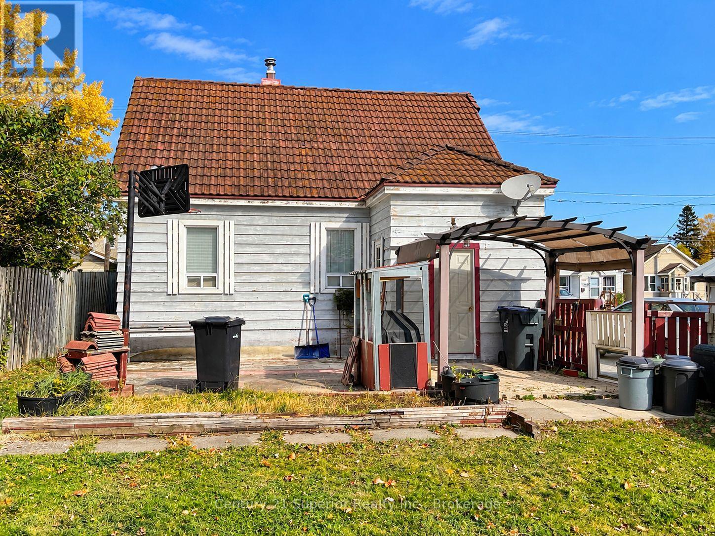 609 Van Norman Street, Thunder Bay, Ontario  P7A 4G3 - Photo 43 - X14098210