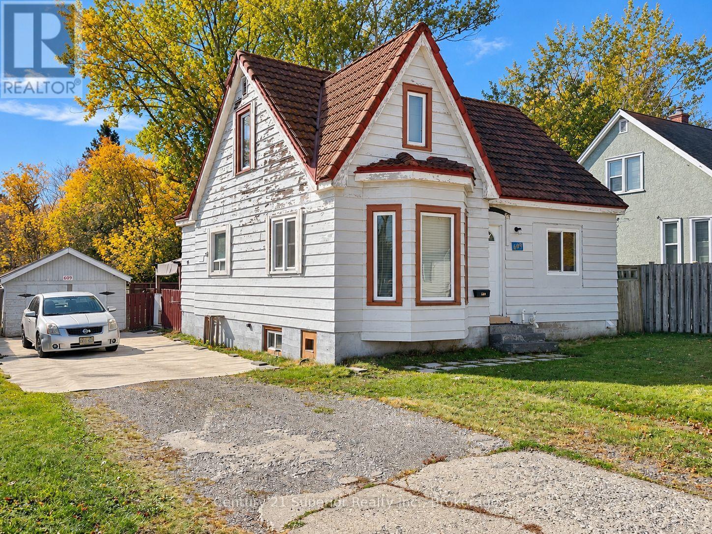 609 Van Norman Street, Thunder Bay, Ontario  P7A 4G3 - Photo 46 - X14098210