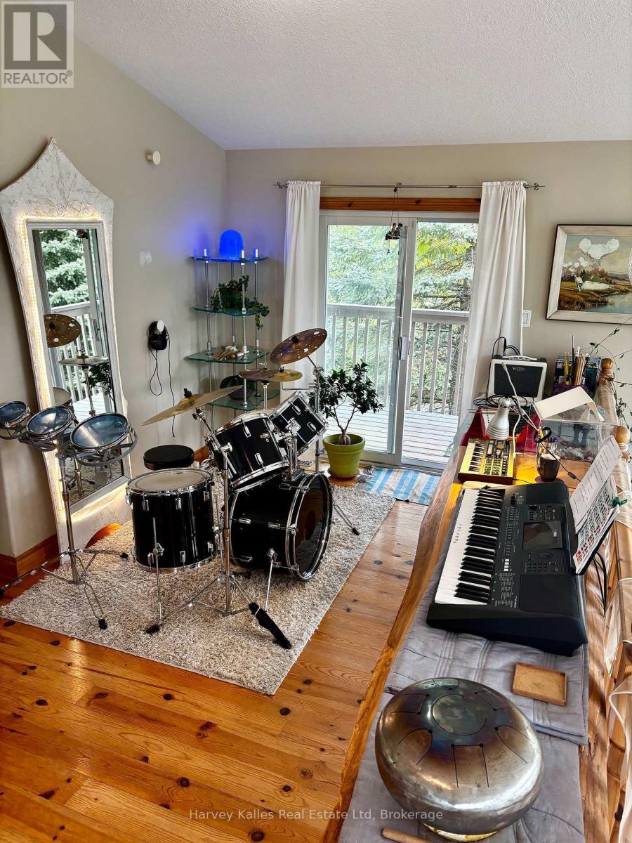 61 Constance Boulevard N, Wasaga Beach, Ontario  L9Z 2Y3 - Photo 11 - S13859234