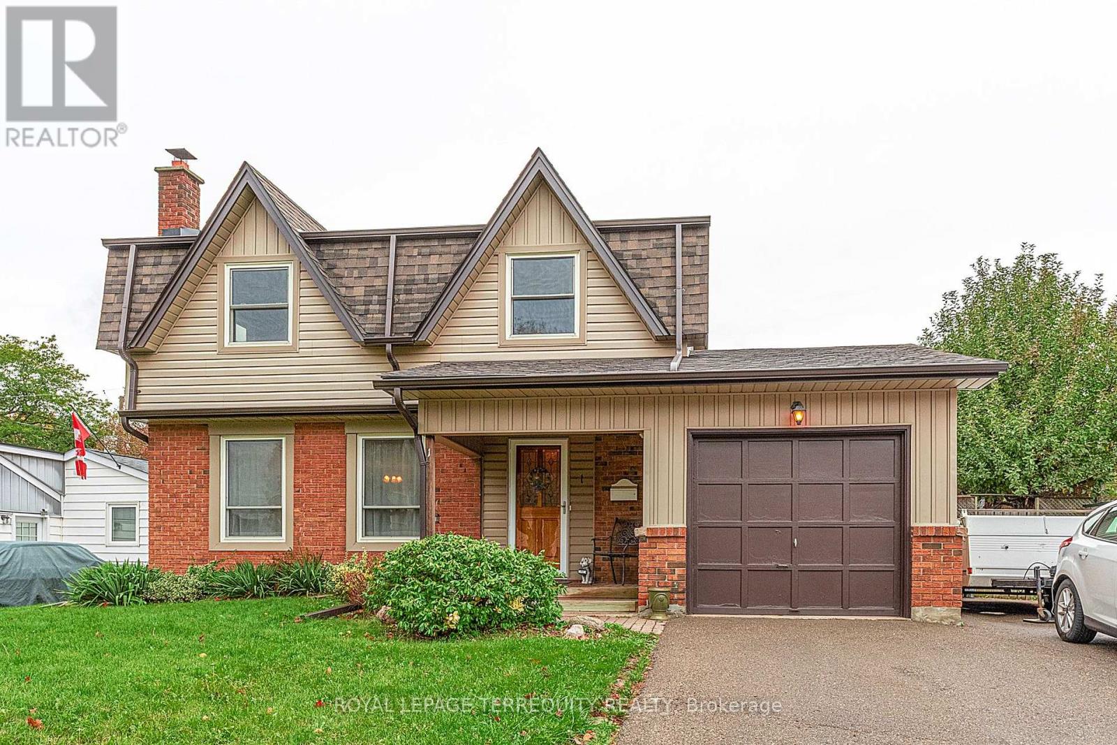 1 Wishbone Crescent, Ajax, Ontario  L1S 2N6 - Photo 1 - E14097110