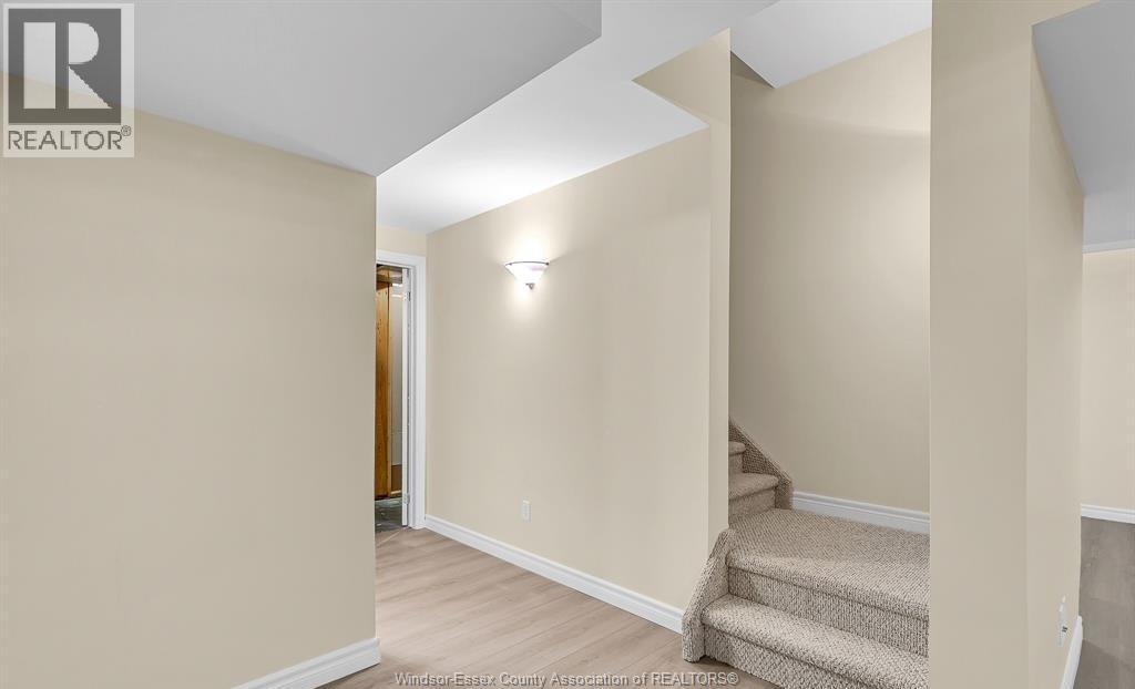898 Hacienda Court, Windsor, Ontario  N9G 2T1 - Photo 26 - 26023967