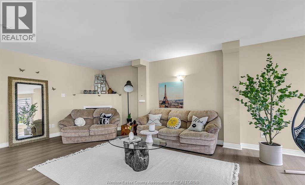 898 Hacienda Court, Windsor, Ontario  N9G 2T1 - Photo 9 - 26023967