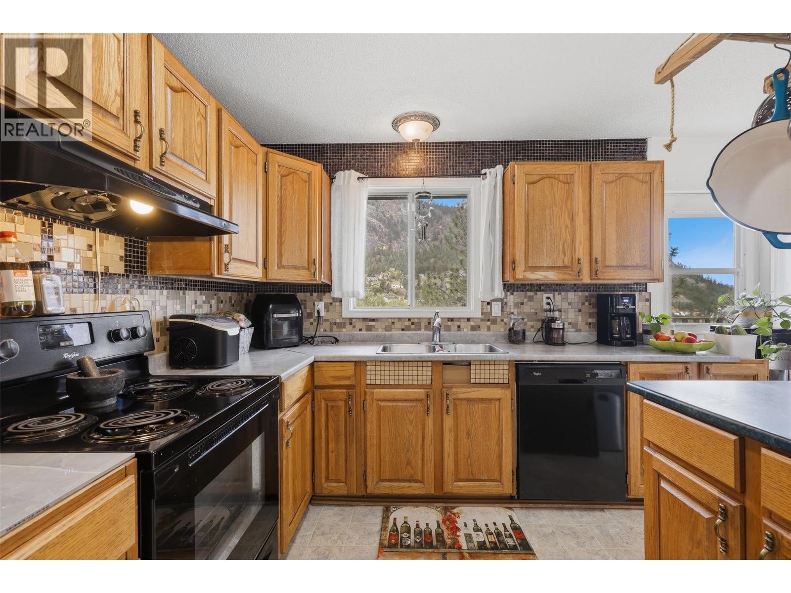 1237 Highridge Drive, Kamloops, British Columbia  V2C 5G5 - Photo 13 - 10403937