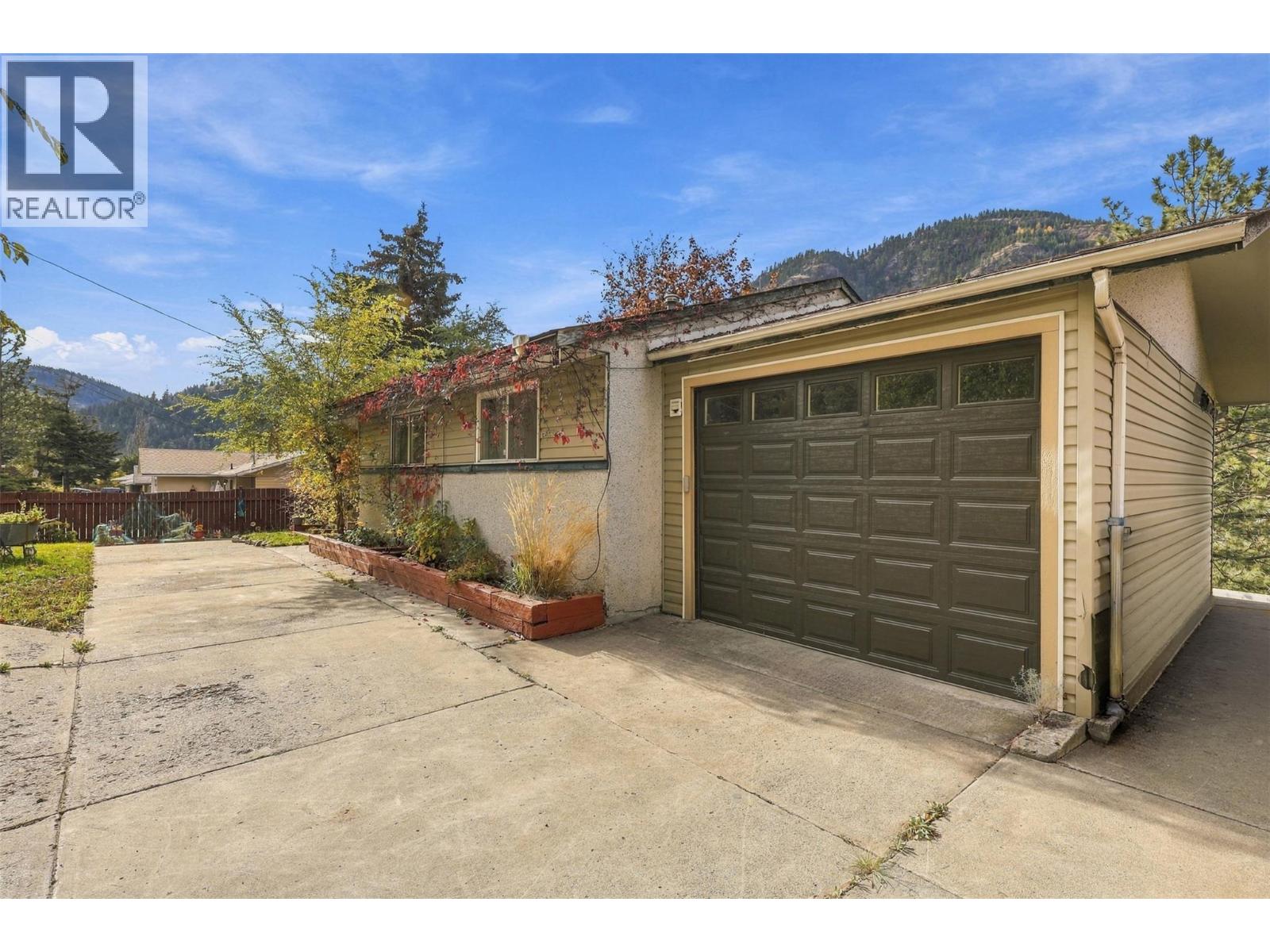 1237 Highridge Drive, Kamloops, British Columbia  V2C 5G5 - Photo 2 - 10403937