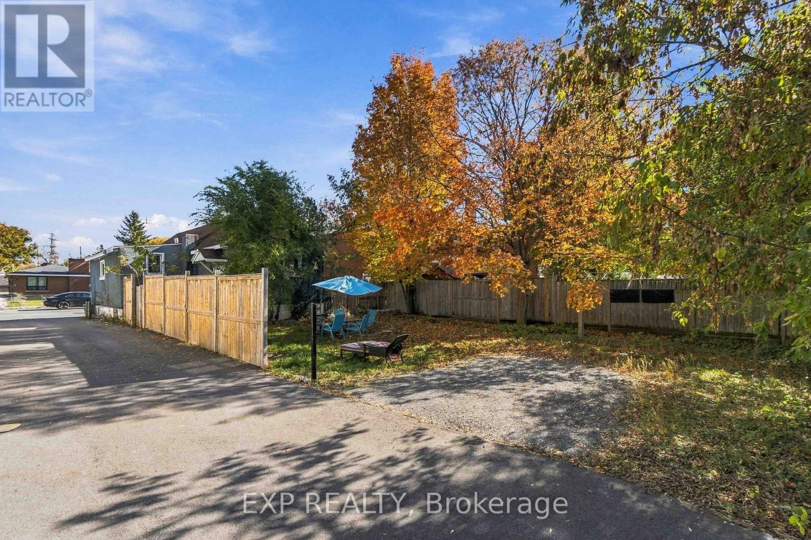 1022 Maitland Avenue, Ottawa, Ontario  K2C 2B6 - Photo 4 - X14092982