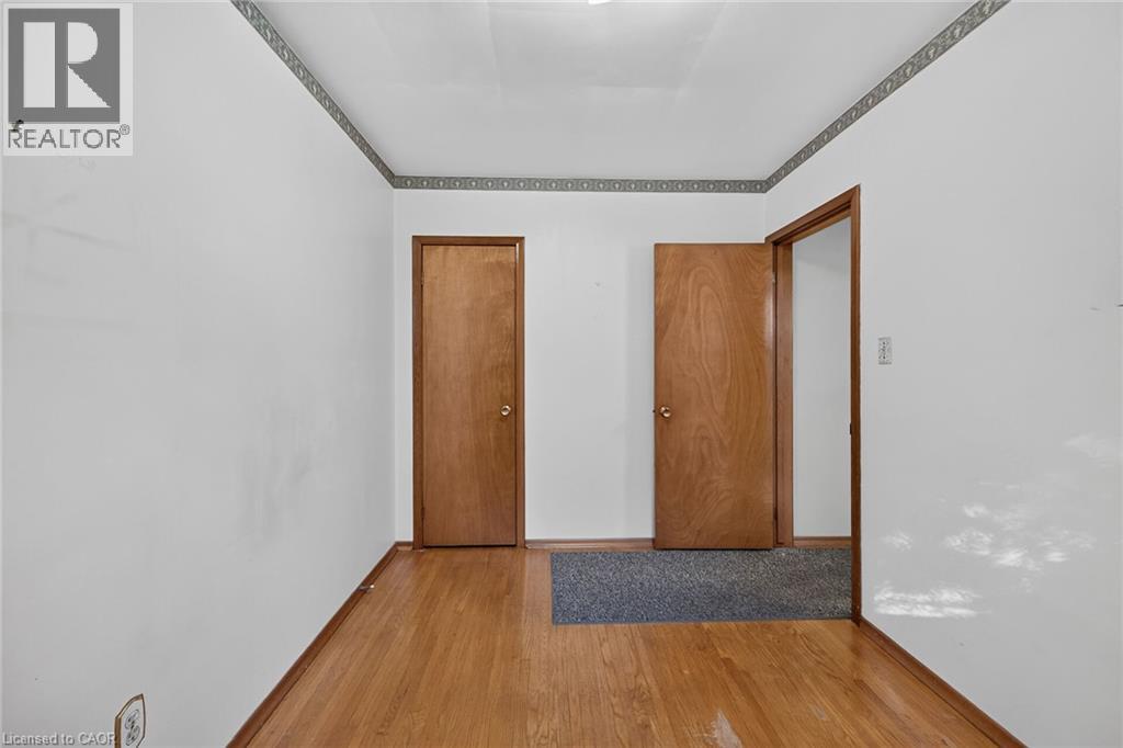 145 East 25th Street, Hamilton, Ontario  L8V 3A3 - Photo 20 - 40872748