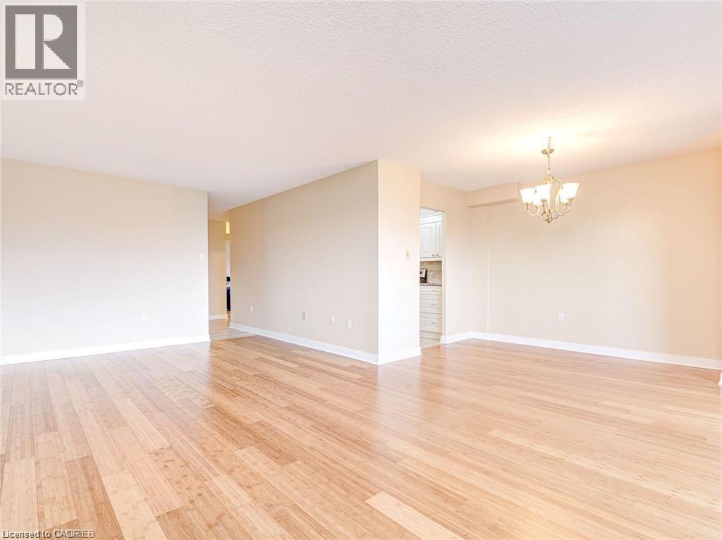 2055 Upper Middle Road Unit# 302, Burlington, Ontario  L7P 3P4 - Photo 9 - 40872442