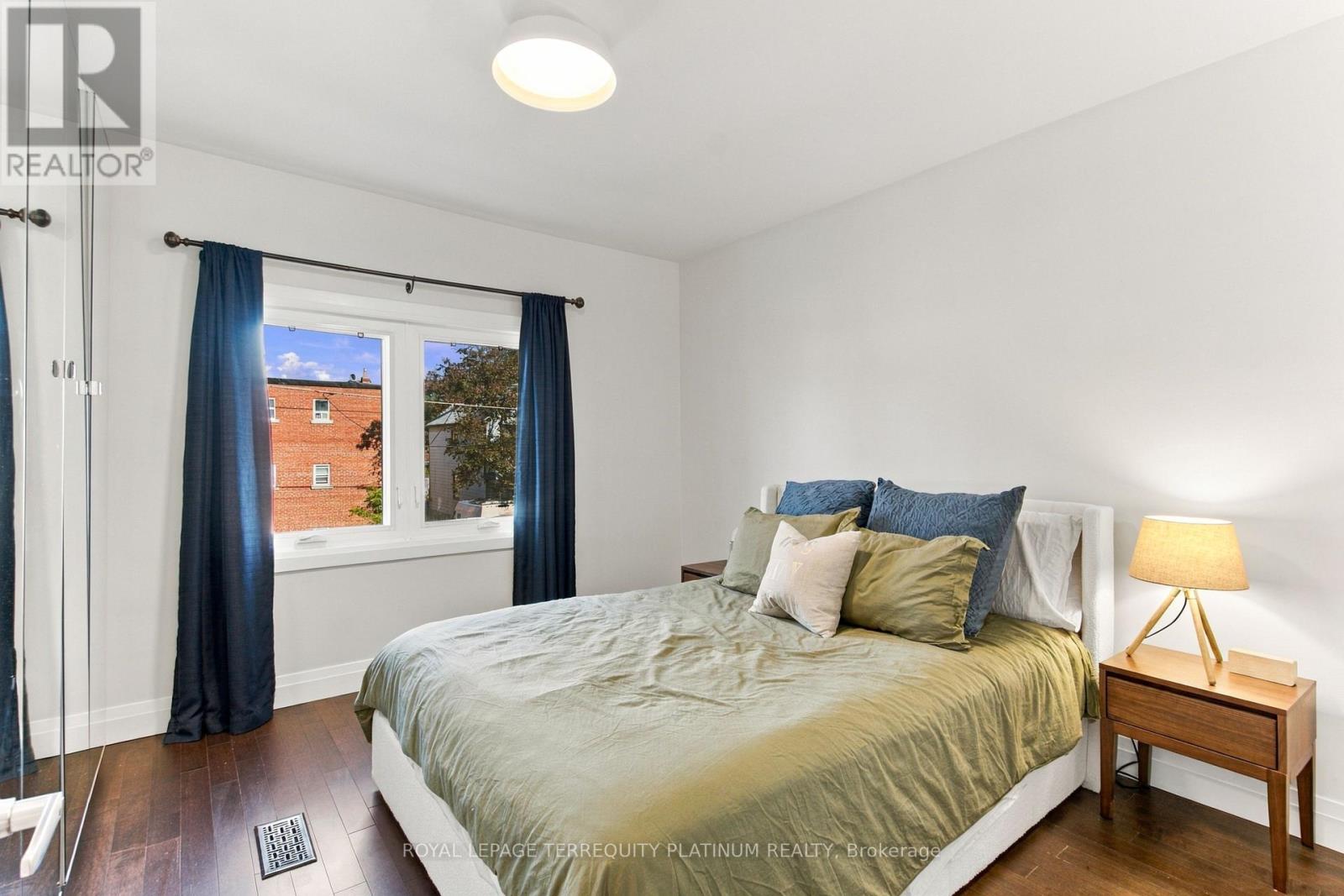 493 Mortimer Avenue, Toronto, Ontario  M4J 2G6 - Photo 11 - E14098312