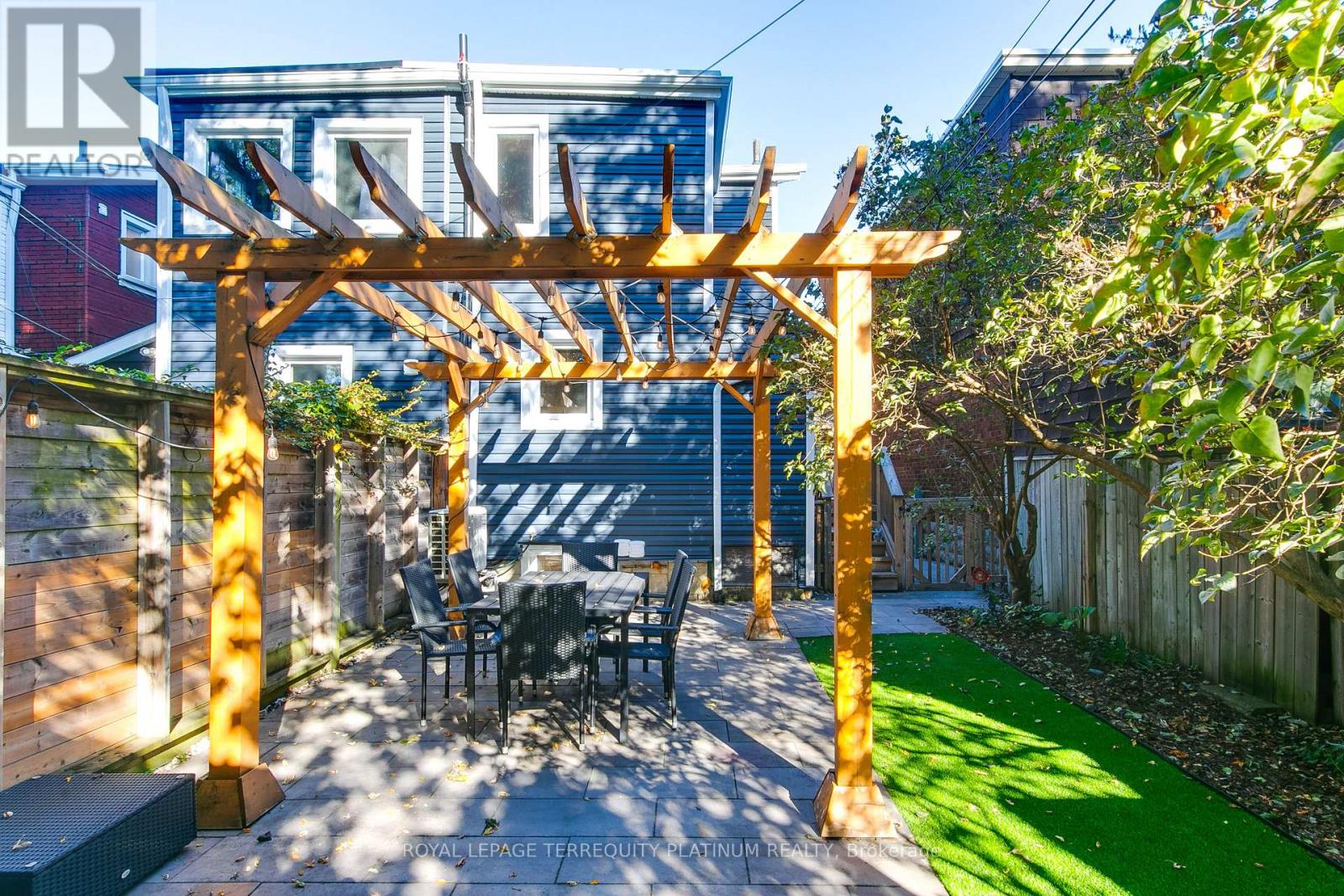 493 Mortimer Avenue, Toronto, Ontario  M4J 2G6 - Photo 23 - E14098312