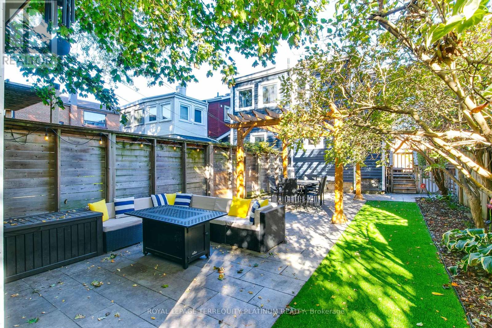 493 Mortimer Avenue, Toronto, Ontario  M4J 2G6 - Photo 24 - E14098312