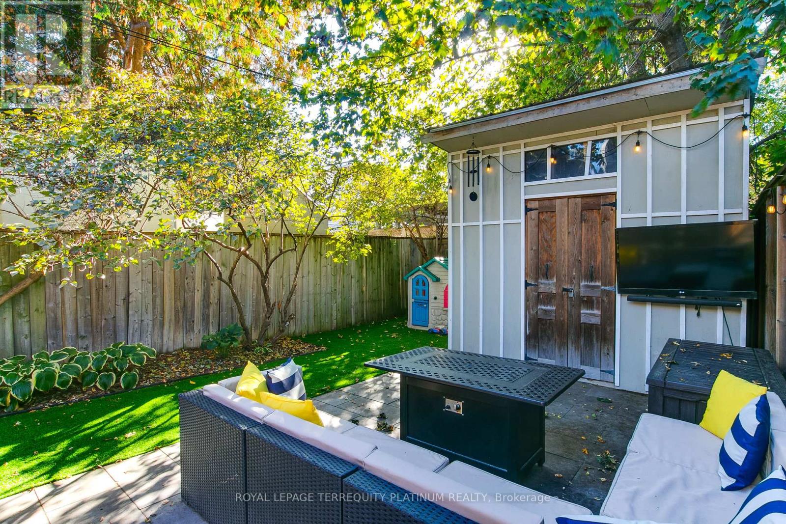 493 Mortimer Avenue, Toronto, Ontario  M4J 2G6 - Photo 26 - E14098312