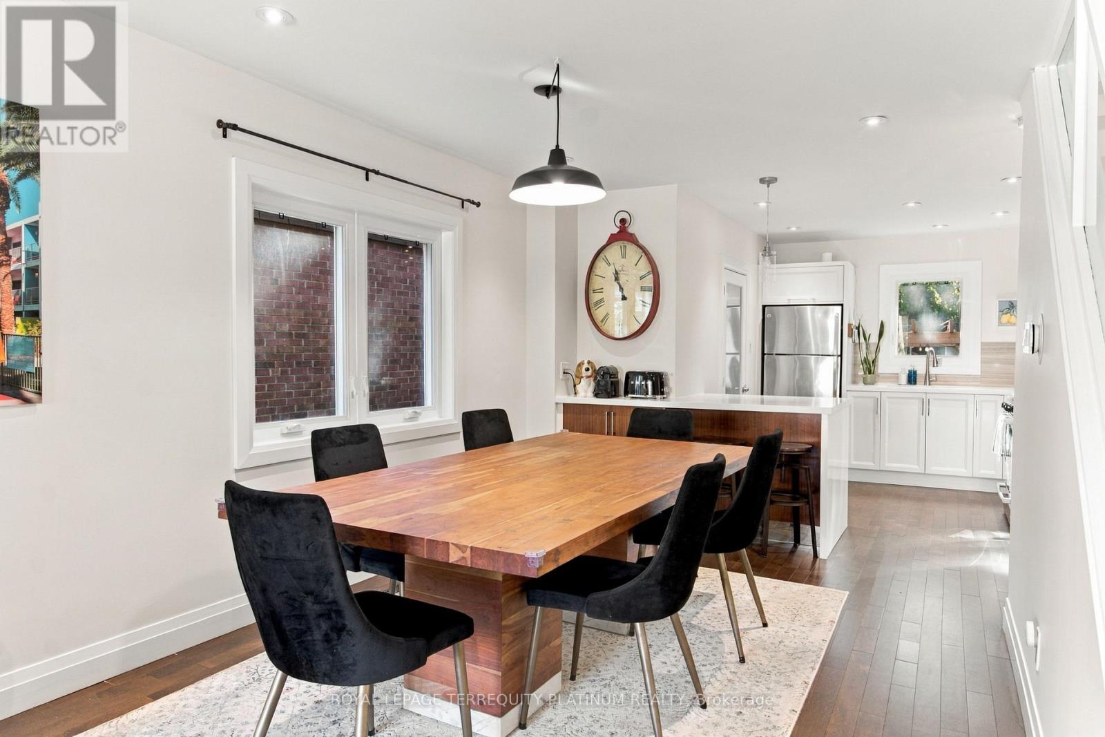 493 Mortimer Avenue, Toronto, Ontario  M4J 2G6 - Photo 6 - E14098312