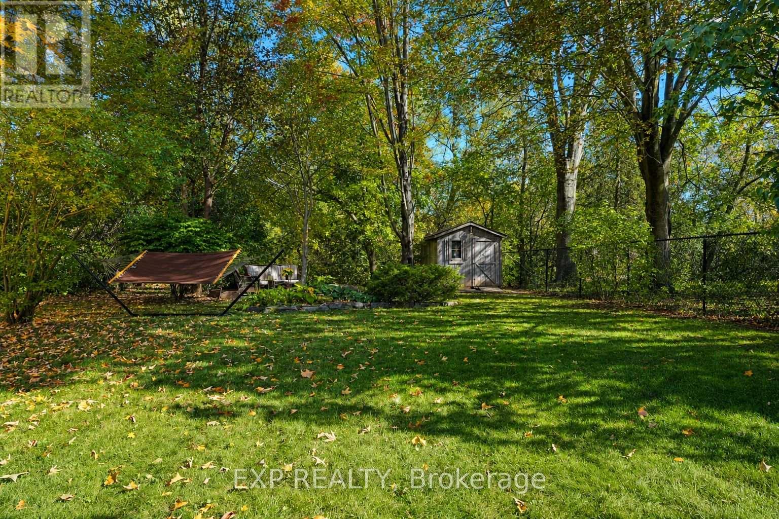 74 Henderson Drive, Whitby, Ontario  L1N 7Y8 - Photo 7 - E14098348