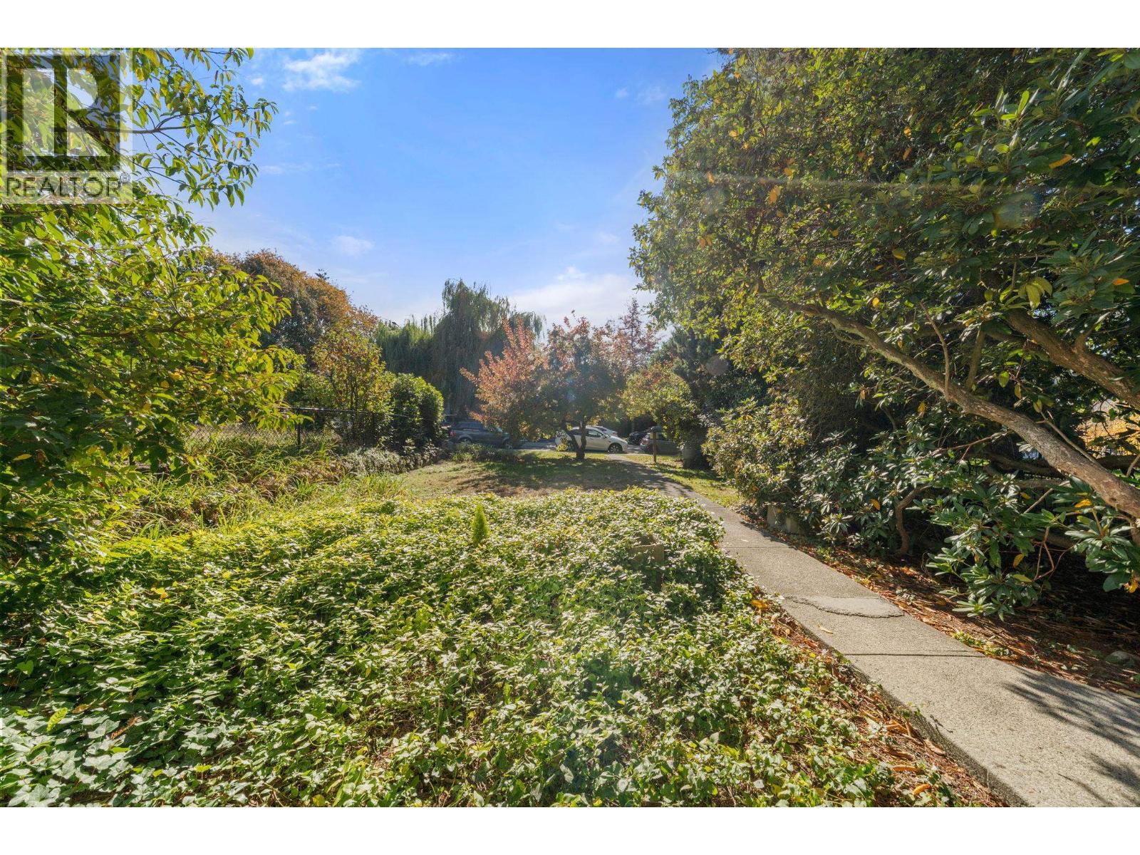 652 W 14th Street, North Vancouver, British Columbia  V7M 1R2 - Photo 4 - R3176692