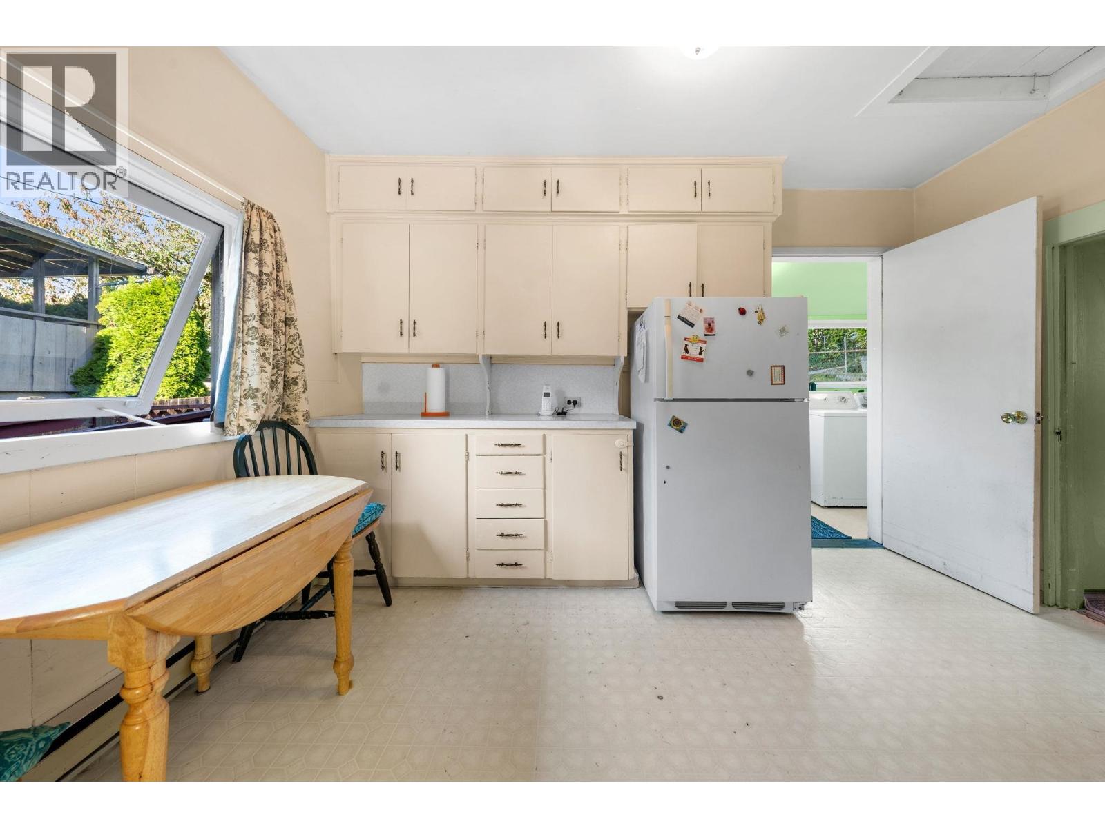652 W 14th Street, North Vancouver, British Columbia  V7M 1R2 - Photo 10 - R3176692