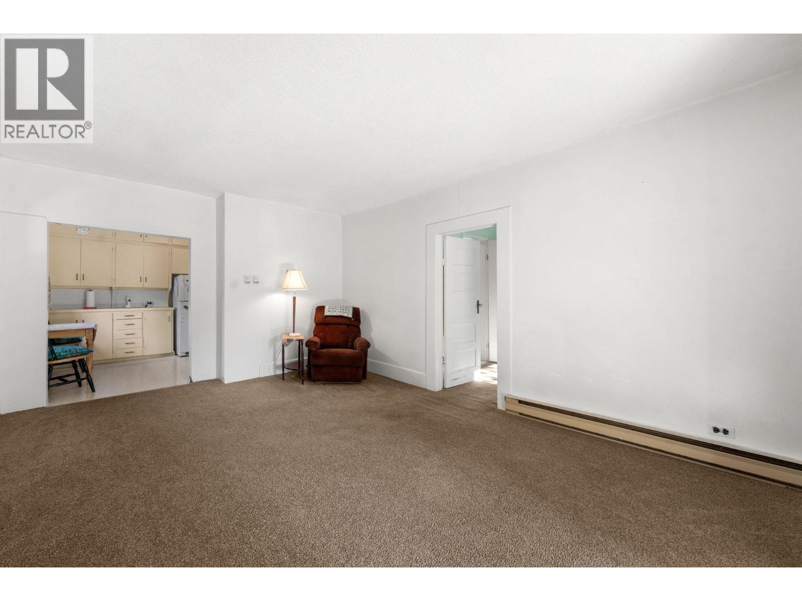 652 W 14th Street, North Vancouver, British Columbia  V7M 1R2 - Photo 6 - R3176692