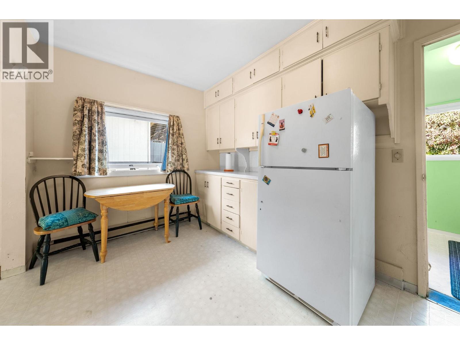 652 W 14th Street, North Vancouver, British Columbia  V7M 1R2 - Photo 11 - R3176692