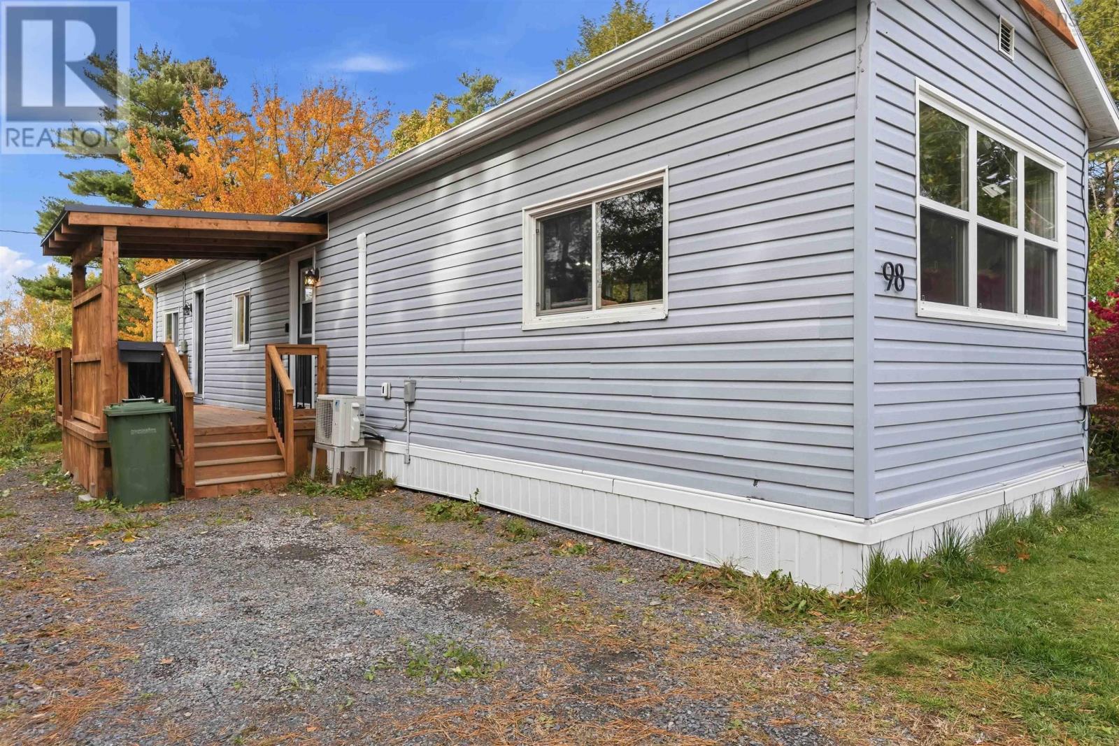 98 Homco Drive Drive, New Minas, Nova Scotia  B4N 3Y5 - Photo 2 - 202626229
