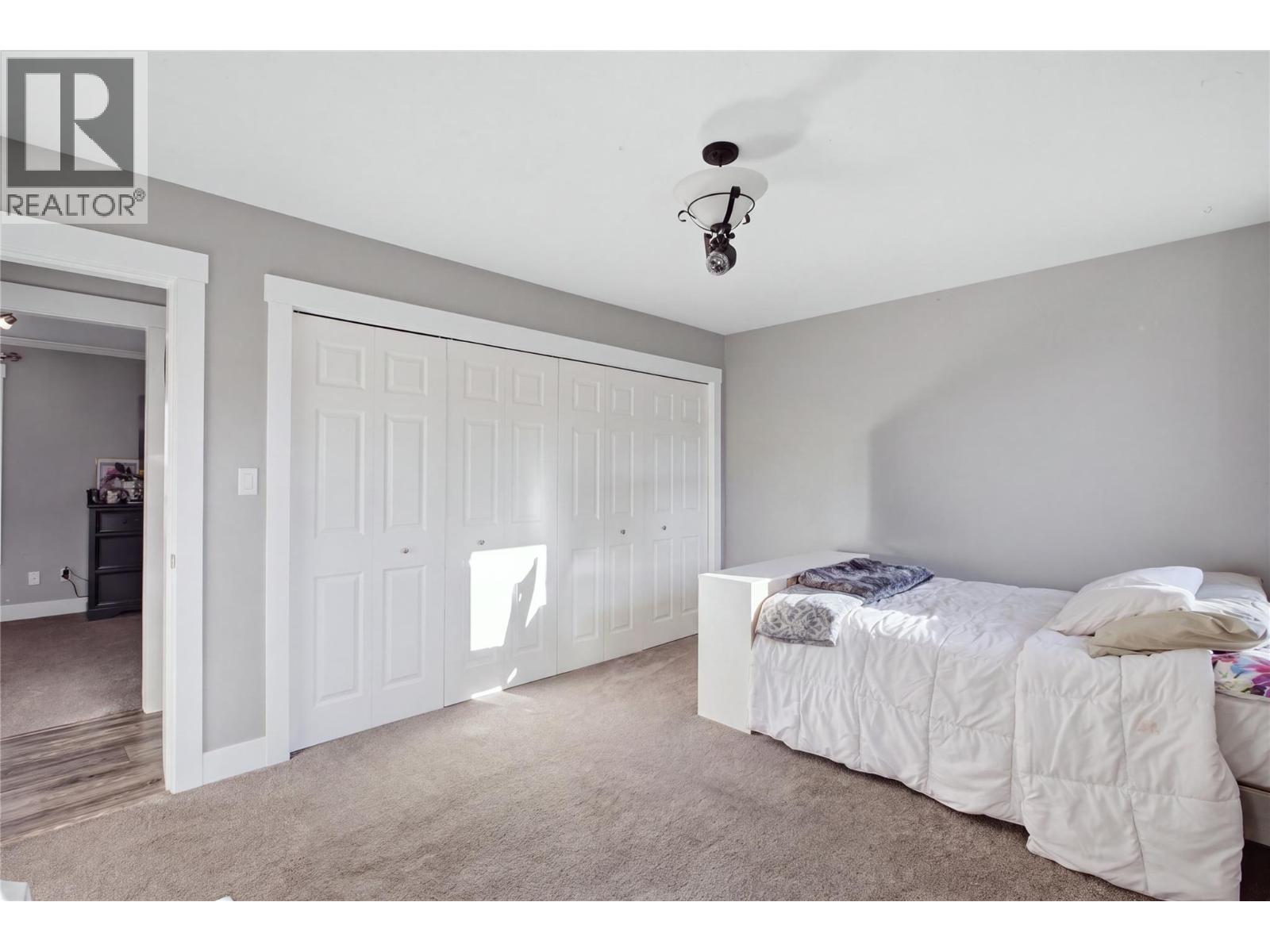 460 Sentinel Court, Kamloops, British Columbia  V2E 2G6 - Photo 38 - 10403651