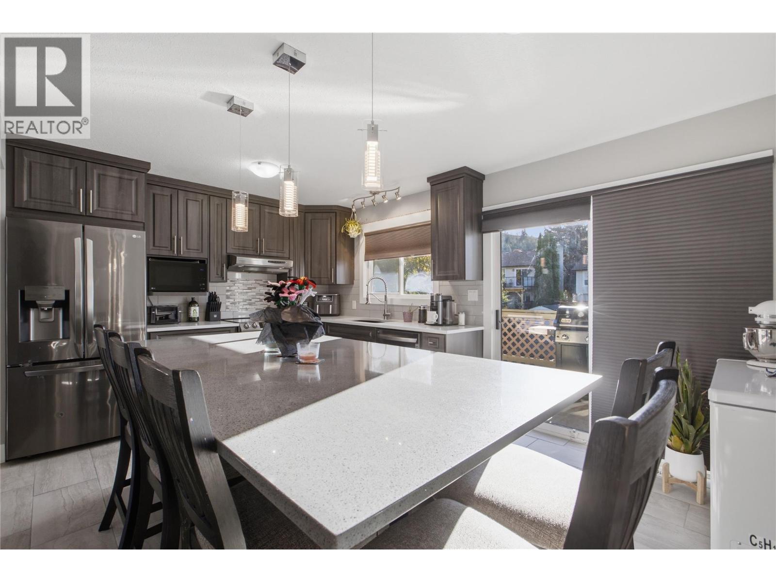 460 Sentinel Court, Kamloops, British Columbia  V2E 2G6 - Photo 24 - 10403651