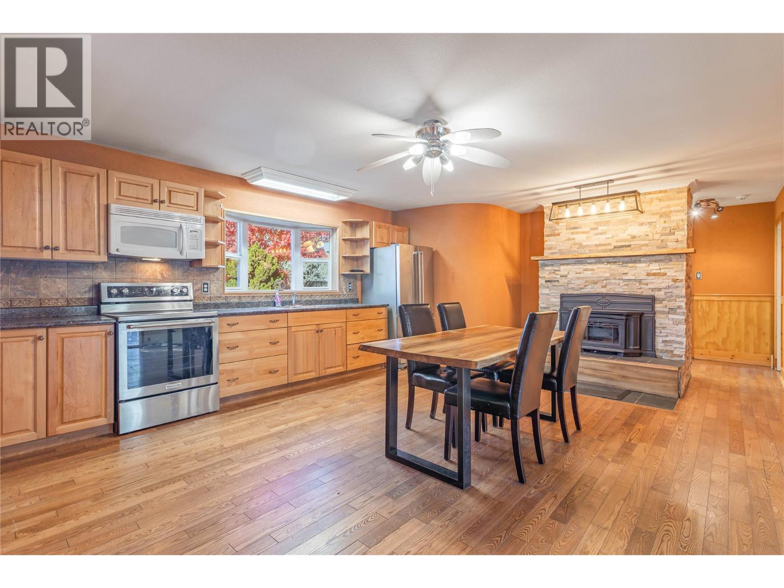 995 Leathead Road, Kelowna, British Columbia  V1X 2J9 - Photo 6 - 10403802