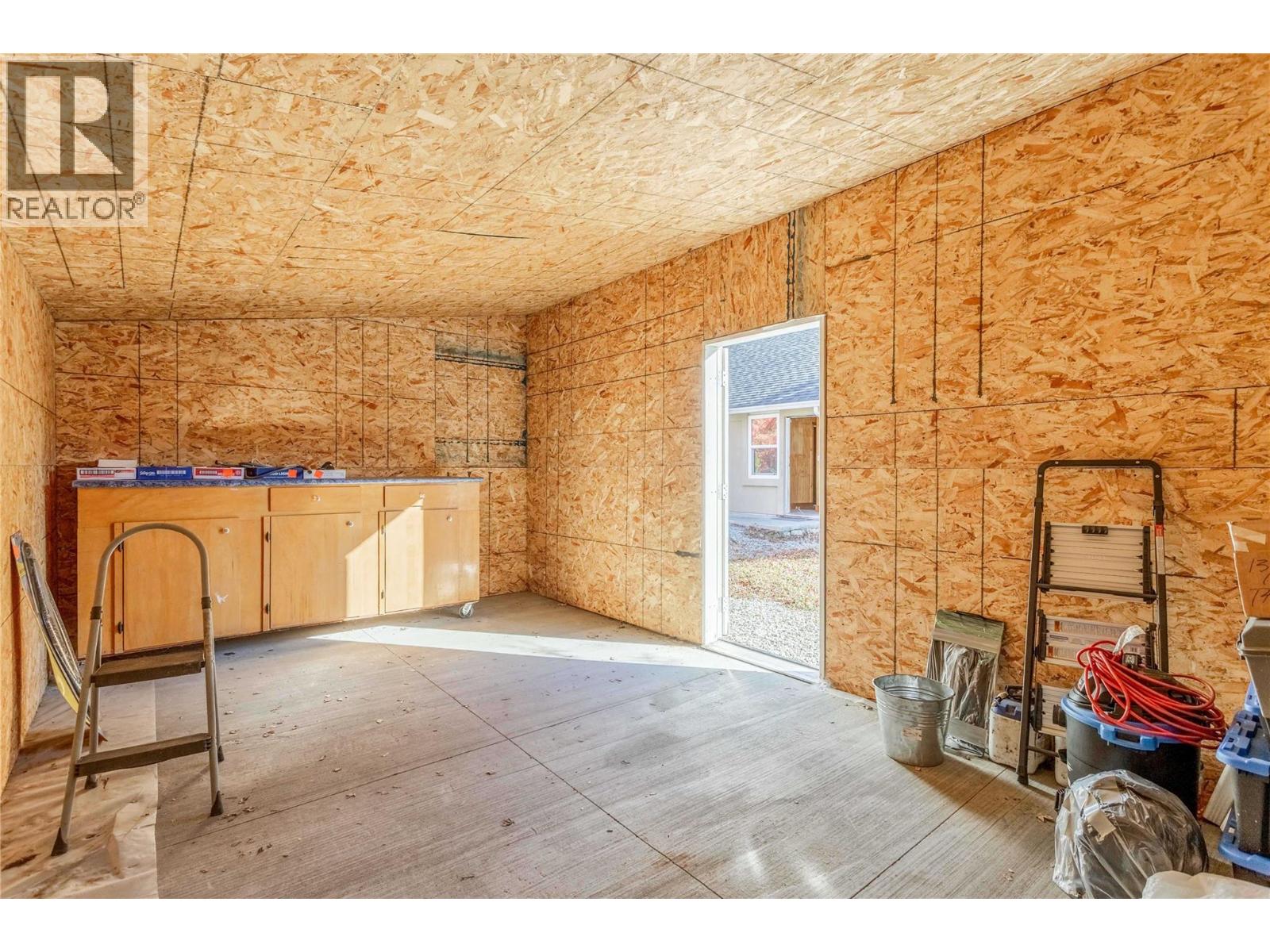 995 Leathead Road, Kelowna, British Columbia  V1X 2J9 - Photo 43 - 10403802