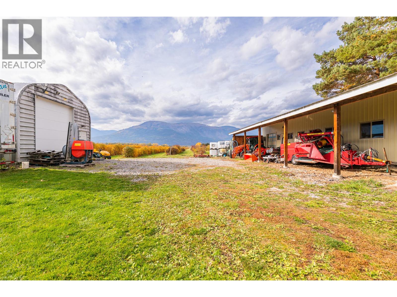 1331 Channel Road, Wynndel, British Columbia  V0B 2N1 - Photo 5 - 10403855