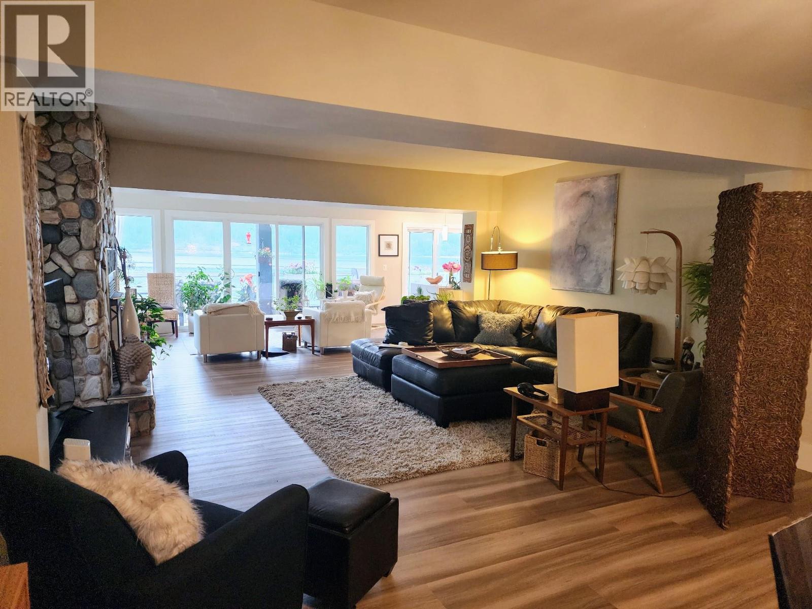 2340 3a Highway, Nelson, British Columbia  V1L 6K7 - Photo 18 - 10404033