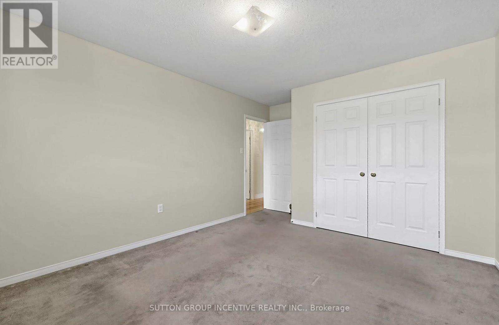8 Lucas Avenue, Barrie (Holly), Ontario  L4N 9N1 - Photo 16 - S14098350