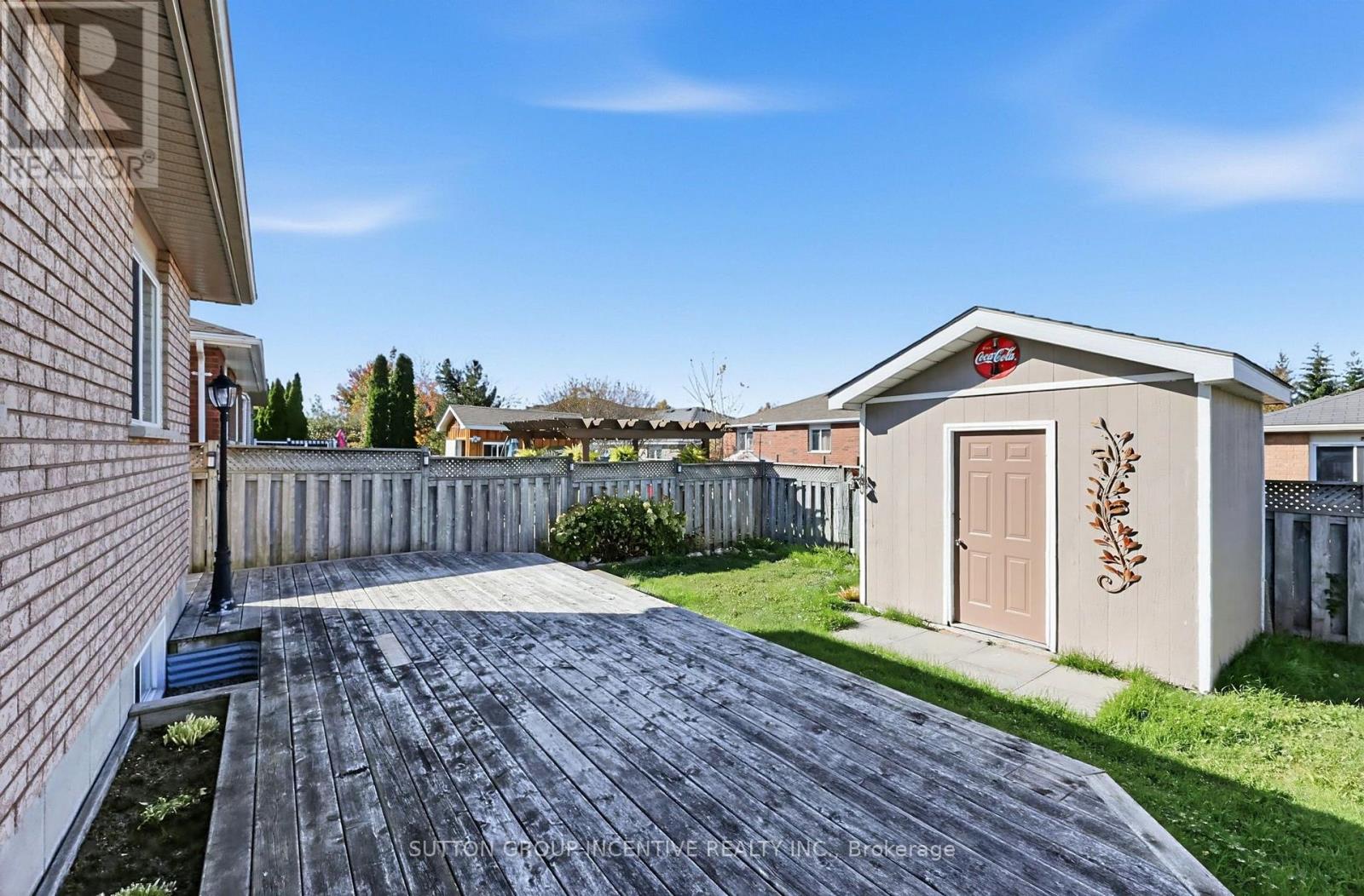 8 Lucas Avenue, Barrie (Holly), Ontario  L4N 9N1 - Photo 33 - S14098350