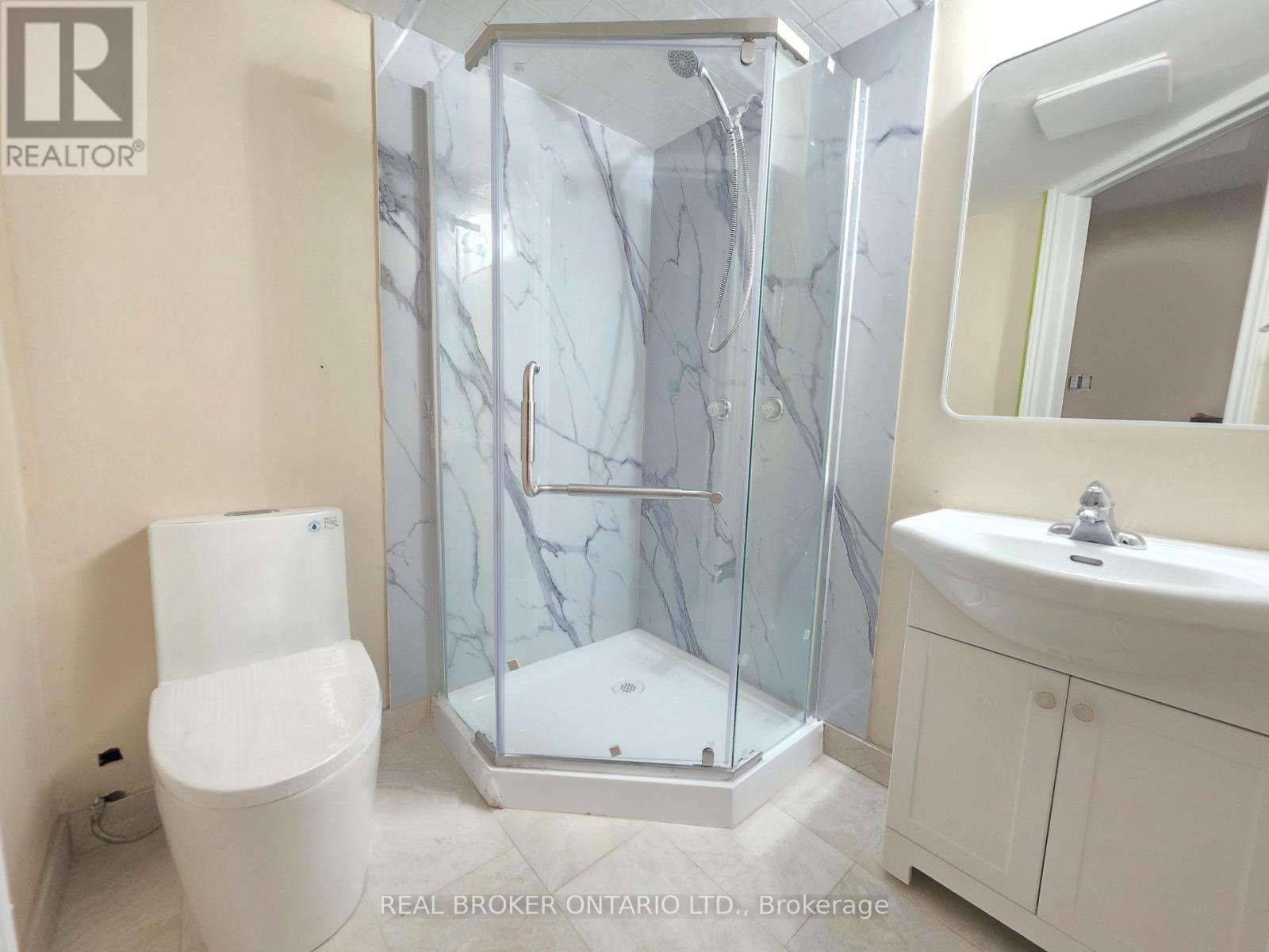 Basement - 922 Ledbury Crescent, Mississauga, Ontario  L5V 2P8 - Photo 9 - W14098226