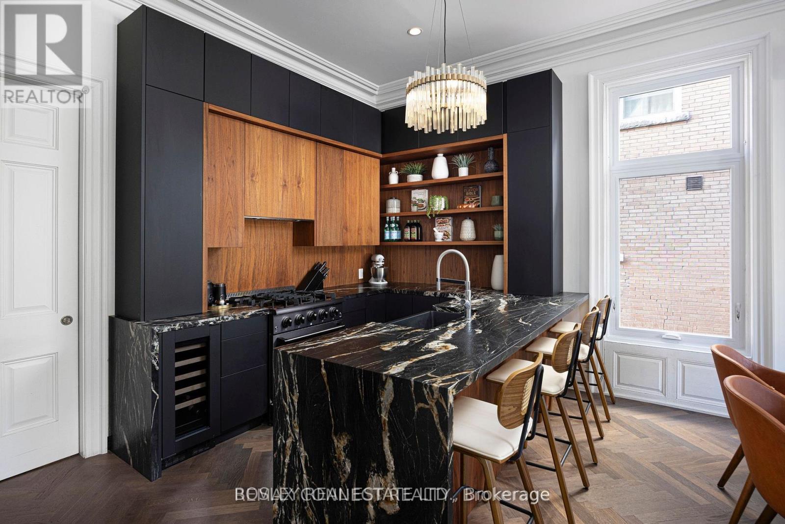 Main - 178 High Park Avenue, Toronto, Ontario  M6P 2S4 - Photo 17 - W14098280