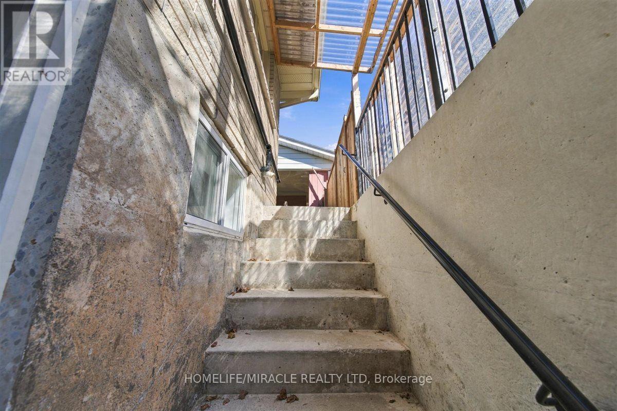 15 Meadow Road, Brantford, Ontario  N3R 3K9 - Photo 20 - X14098250