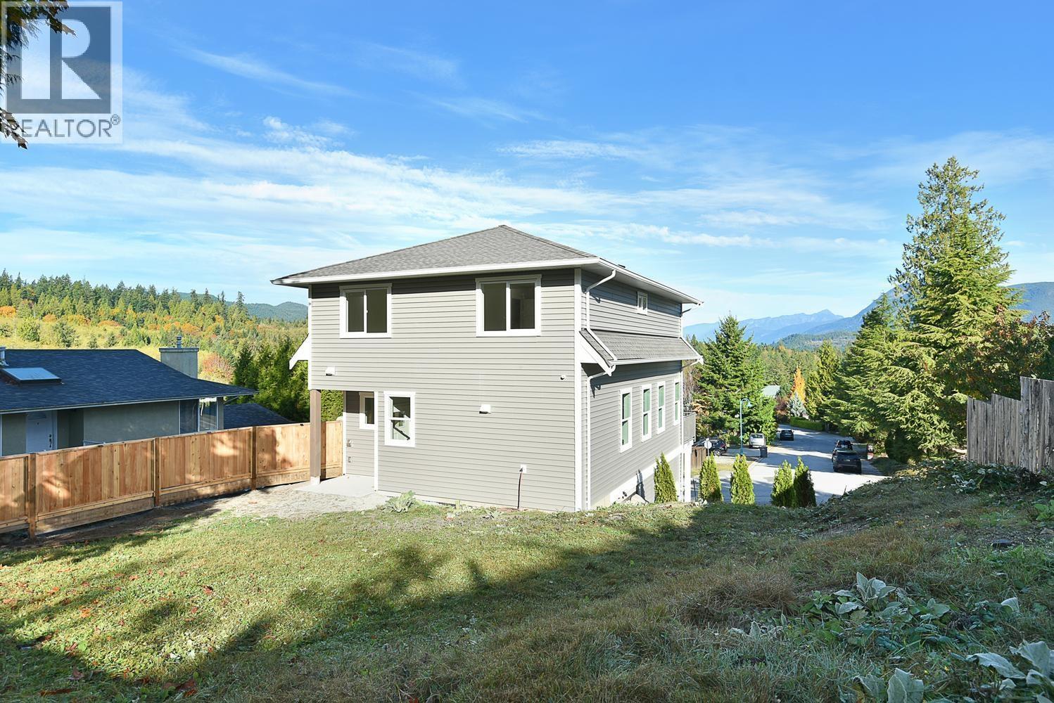 5825 Trail Avenue, Sechelt, British Columbia V7Z 0K5 - Photo 34 - R3176682