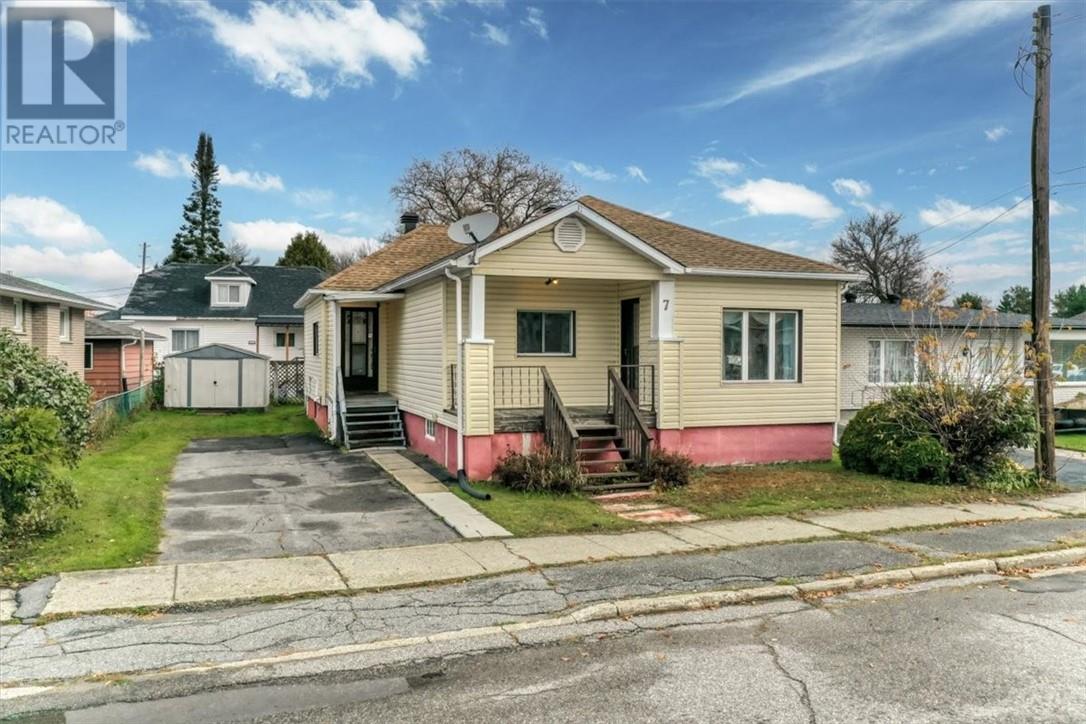 7 King Street, Chelmsford, Ontario  P0M 1L0 - Photo 1 - 2131020